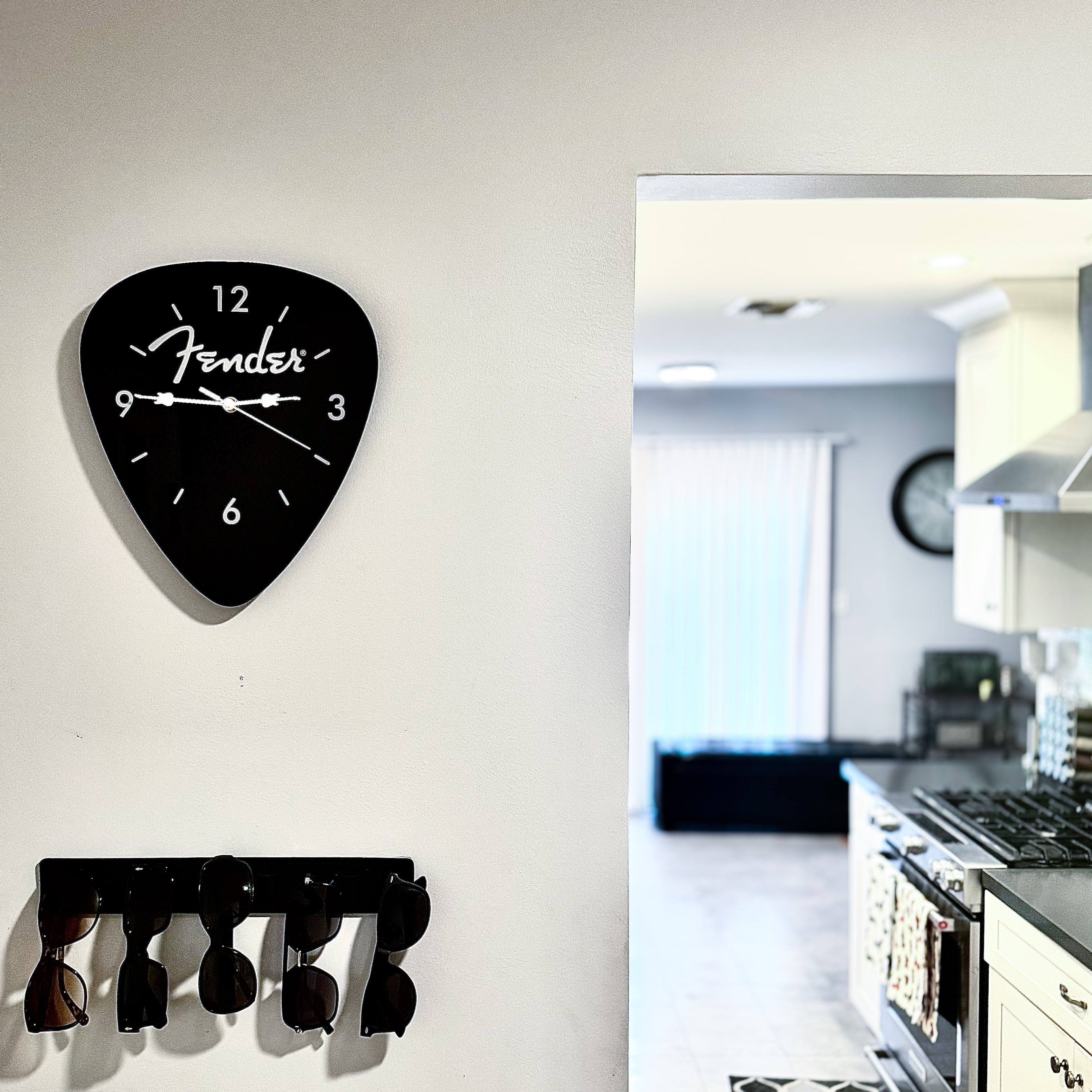 Fender Guitar Pick Wall Clock x Black